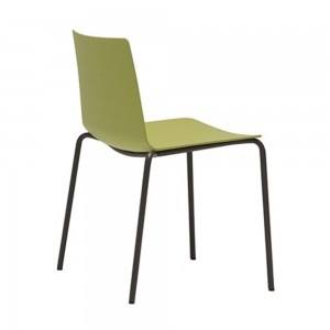 Silla Flex Andreu World. Sillas modernas ideales para exteriores.