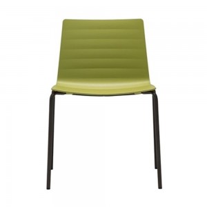 Silla Flex Andreu World. Sillas modernas ideales para exteriores.