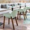 Silla Nuez madera Outdoor Andreu World diseño ideal para exteriores.