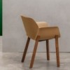 Silla Nuez madera Outdoor Andreu World diseño ideal para exteriores.