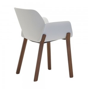 Silla Nuez madera Outdoor Andreu World diseño ideal para exteriores.