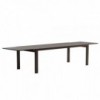 Mesa extensible 8 a 12 personas aluminio, colección Landscape de Kettal.