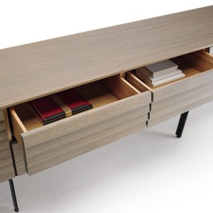 Aparador Sussex SSX401 de Punt mobles. Aparadores de diseño contemporáneo.