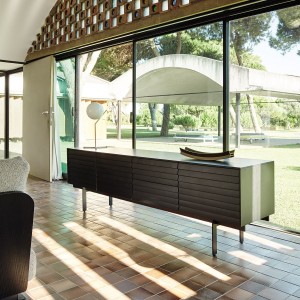 Aparador Sussex SSX401 de Punt mobles. Aparadores de diseño contemporáneo.