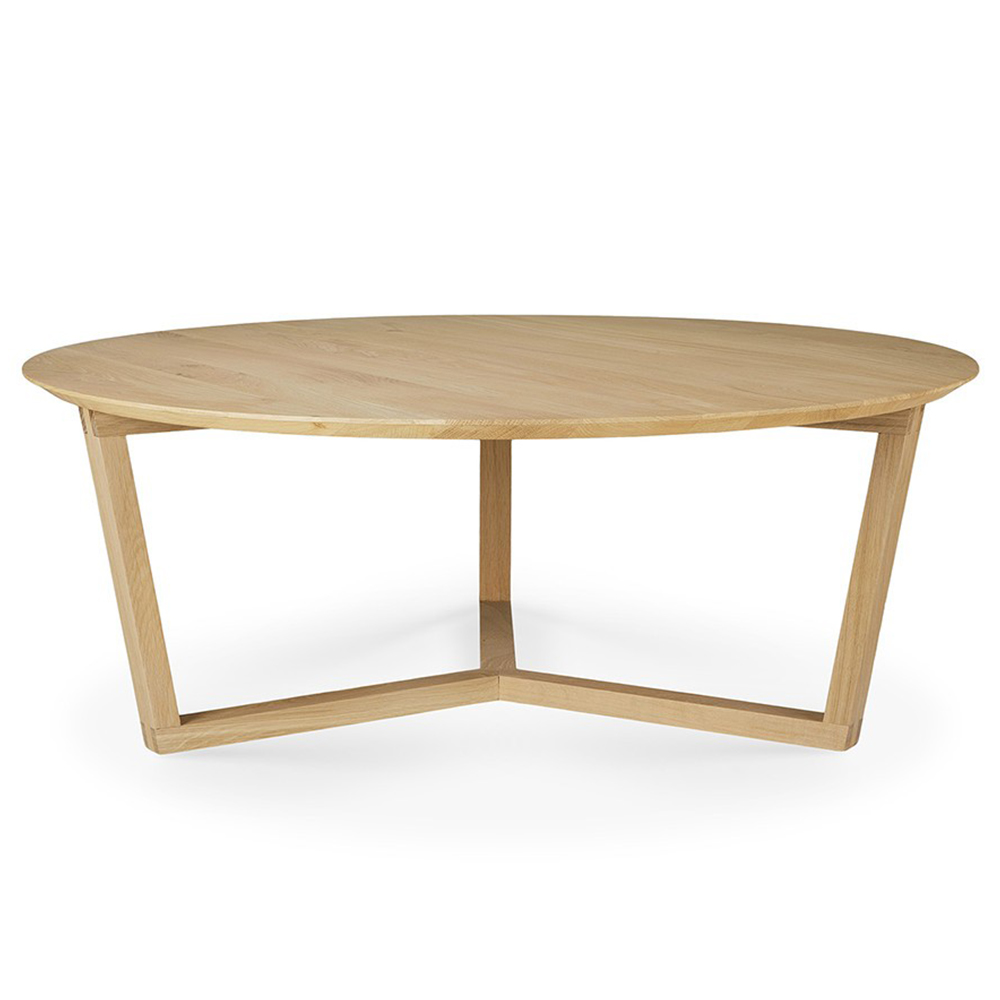 Mesa centro Tripod de Ethnicraft. Muebles modernos para salón y contract.