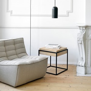 Mesa Auxiliar Monolit de Ethnicraft. Muebles modernos para salón y contract.