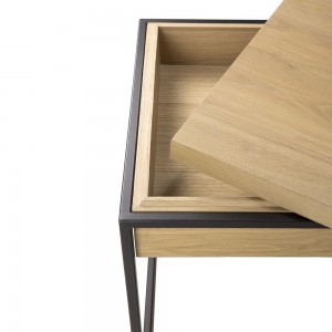 Mesa Auxiliar Monolit de Ethnicraft. Muebles modernos para salón y contract.