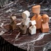 Escultura cerámica The Muses large de Gardeco. Escultura moderna