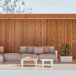 Mesa baja Bosc de Gandia Blasco. Diseño moderno para jardines y terrazas.