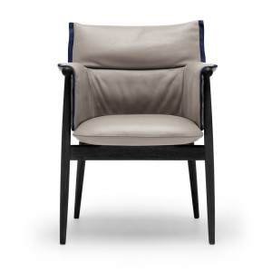 Silla E005 Embrace Chair en piel de Carl Hansen and Son. Sillas nordicas.