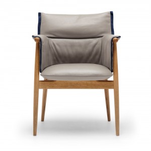 Silla E005 Embrace Chair en piel de Carl Hansen and Son. Sillas nordicas.