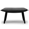 Reposapiés E016 Embrace en piel de diseño moderno de Carl Hansen and Son.