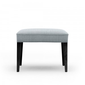 Reposapiés FH420 Heritage cómodo y elegante diseñado por Carl Hansen and Son.