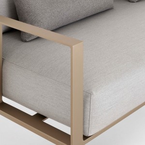 Sofá 3 plazas Solanas de Gandia Blasco. Mueble de diseño para patio y jardín.