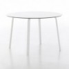 Mesa redonda Stack de Gandia Blasco. Mesas modernas para exterior.