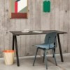 Silla Revolt de material reciclado ideal para espacios interiores de Hay.