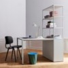 Silla Revolt de material reciclado ideal para espacios interiores de Hay.