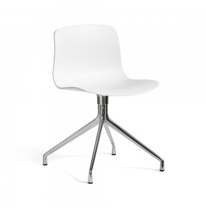 Silla AAC 10 de acero y polipropileno de Hay ideal para espacios modernos.