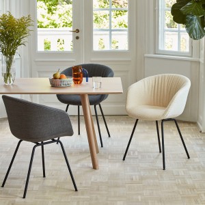 Silla AAC 27 tapizado Soft de Hay. Silla de diseño tapizada.