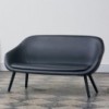 Sofa AAL de Hay. Diseño tapizado y de madera maciza.