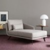 Chaise longue con brazo Costura Stua