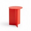 Mesa de centro Slit Wood de Hay con diseño novedoso de madera para salones modernos.