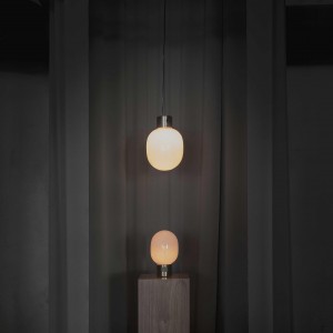 Lámpara colgante JWDA. Lámparas de diseño colgante de Audo Copenhagen.