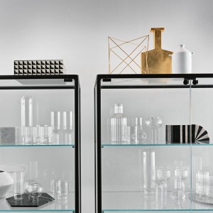 Vitrina Echo de Fiam. Muebles modernos italianos. Vitrinas para salón.