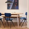 Mesa de madera Triangle de Hay elegante y moderna estilo nordico original.