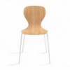 Silla con base metálica de diseño Ears para espacios públicos de Viccarbe.