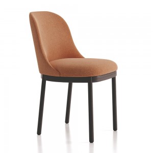 Silla Aleta base madera de Viccarbe.