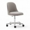 Silla Aleta base giratoria con ruedas Viccarbe para espacios públicos.