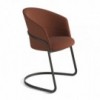 Sillón tapizado Copa cantilever de Viccarbe. Mobiliario de diseño moderno.