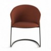 Sillón tapizado Copa cantilever de Viccarbe. Mobiliario de diseño moderno.