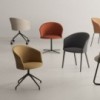Sillón tapizado Copa base giratoria de Viccarbe. Mobiliario de diseño.