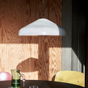 Lámpara de suspensión Pao acero Hay. Excelente lampara de LED para salón.