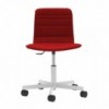Silla Klip tapizada base giratoria con ruedas Viccarbe ideal para oficinas.