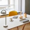 Lámpara Marselis de aluminio LED para sobremesa de HAY. Lámparas modernas.