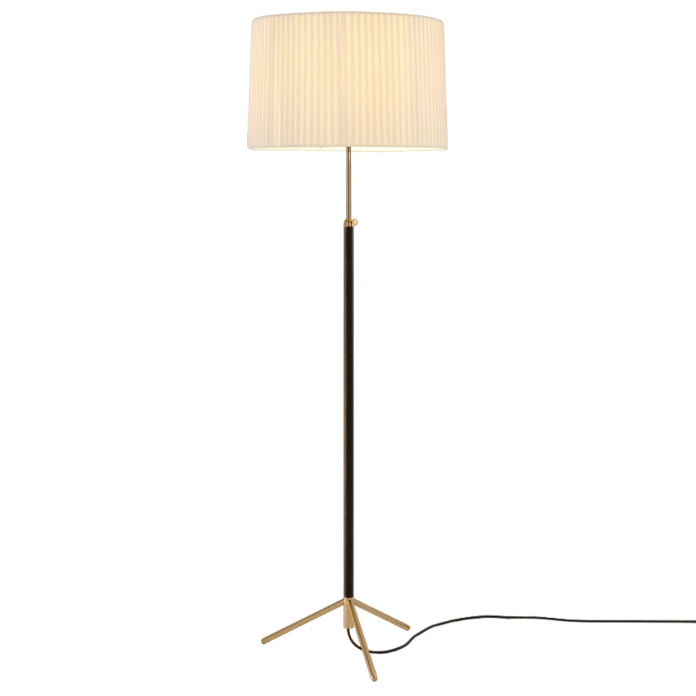 Lámpara pie de salón G2 1963 de Santa & Cole. Lámparas de diseño moderno.