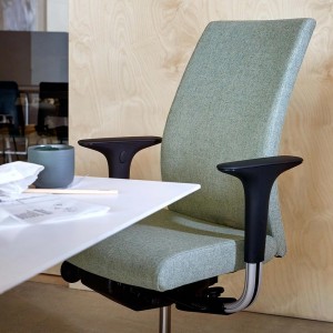 Silla Creed 6006 de Hag. Sillas de oficina. Sillas de diseño para reuniones.