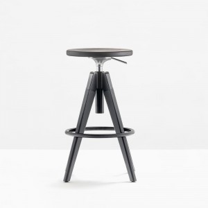 Taburete Arki ARKW6 de Pedrali. Taburetes de diseño. Taburetes contract.