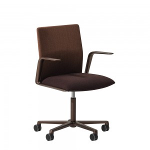 Silla Kinesit Met Arper. Sillas giratorias con ruedas de oficina.