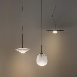 Lámpara Tempo de suspensión de Vibia. Diseño de Lievore Altherr Molina.