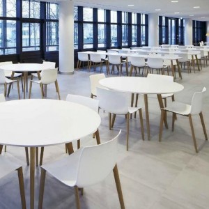 Silla Catifa 46 Patas Madera de Arper. Mobiliario para hogar y contract.