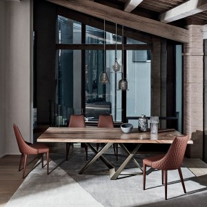 Mesa Millennium de madera o mármol de Bontempi. Muebles modernos italianos.