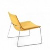 Butaca Catifa 60 Lounge tapizada patín Arper. Ideal para interiores.