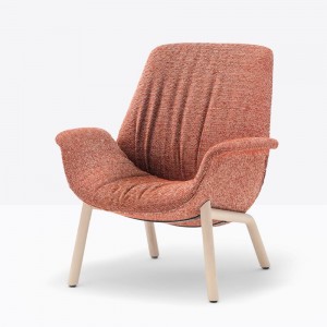 Butaca Ila 2025/2024 de Pedrali. Butacas de diseño. Butaca de hogar y contract.