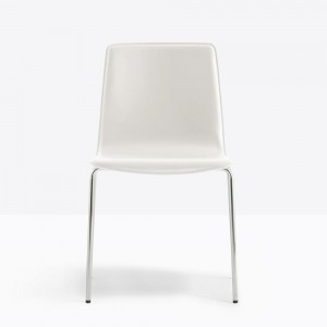 Silla Inga 5663/5669 de Pedrali. Sillas de diseño. Sillas tapizadas de comedor.