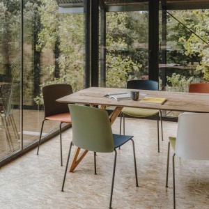 Silla Mixu polipropileno tapizado Arper. Sillas modernas de diseño.