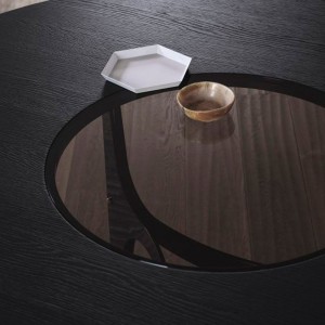 Mesa Universe Ring de Bontempi. Mesa con sobre giratorio de diseño italiano.